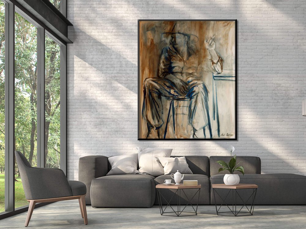 ציור גדול מאד של גבר עם סיגריה בסלון עם קיר גבוה ציירת מירי לביא